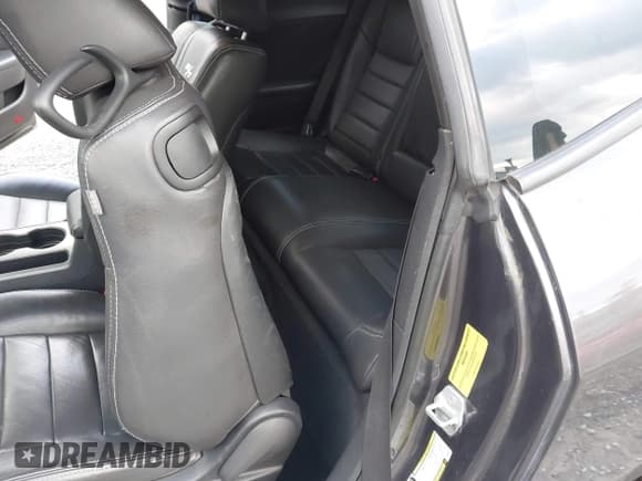 ✅ 2013 Dodge Challenger R/T Plus • VIN: 2C3CDYBT6DH679222 • Лот: 43590458. Опубликован ранее на IAAI с пробегом 113 117 миль. Бесплатный доступ к архиву аукционных продаж из США и подробный отчёт об истории автомобиля на DreamBid. Изображение 8.