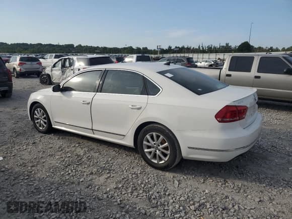 ✅ 2014 Volkswagen Passat SEL Premium • VIN: 1VWCN7A35EC009991 • Lot: 71853095. Wystawiony na Copart z przebiegiem 182 261 mil. Bezpłatny archiwum sprzedaży aukcyjnych z USA i szczegółowy raport historii pojazdu na DreamBid. Zdjęcie 2.