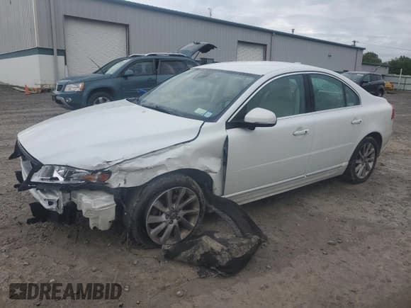 ✅ 2015 Volvo S80 T5 Drive-E Platinum • VIN: YV140MAD5F1183581 • Лот: 73993614. Опубликован ранее на Copart с пробегом 176 577 миль. Бесплатный доступ к архиву аукционных продаж из США и подробный отчёт об истории автомобиля на DreamBid. Изображение 1.