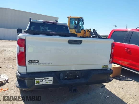 2022 Chevrolet Silverado 2500HD Work Truck с VIN 1GC1WLE70NF238896, выставлен на аукционе IAAI как лот 41698175 с пробегом 3 873 миль миль и . История ставок и продаж доступна на DreamBid. Изображение 17.