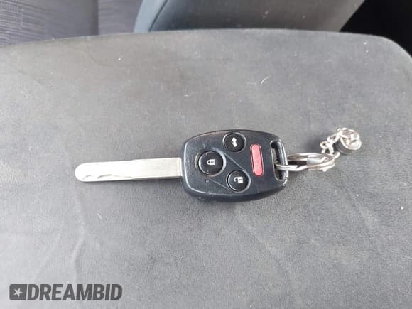 ✅ 2012 Honda Accord LX • VIN: 1HGCP2F38CA212697 • Lot: 43500264. Wystawiony na IAAI z przebiegiem 197 938 mil. Bezpłatny archiwum sprzedaży aukcyjnych z USA i szczegółowy raport historii pojazdu na DreamBid. Zdjęcie 11.