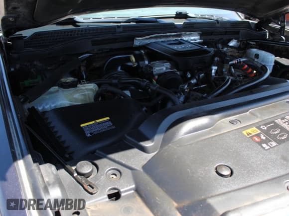 ✅ 2015 GMC Sierra 2500HD Denali • VIN: 1GT120E80FF664592 • Лот: 68765155. Опубликован ранее на Copart с пробегом 142 743 миль. Бесплатный доступ к архиву аукционных продаж из США и подробный отчёт об истории автомобиля на DreamBid. Изображение 7.