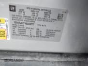 ✅ 2017 Chevrolet Traverse Premier • VIN: 1GNKRJKD1HJ230177 • Lot: 42111204. Wystawiony na IAAI z przebiegiem 121 727 mil. Bezpłatny archiwum sprzedaży aukcyjnych z USA i szczegółowy raport historii pojazdu na DreamBid. Zdjęcie 9.