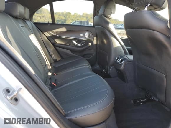 ✅ 2020 Mercedes-Benz E 350 • VIN: WDDZF8EB0LA746760 • Lot: 80678005. Wystawiony na Copart z przebiegiem 101 539 mil. Bezpłatny archiwum sprzedaży aukcyjnych z USA i szczegółowy raport historii pojazdu na DreamBid. Zdjęcie 10.