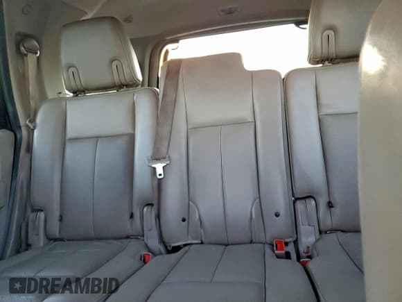 ✅ 2014 Ford Expedition Limited • VIN: 1FMJU1K59EEF27757 • Lot: 95736355. Listed on Copart with 172,877 mi. Free auction sales archive from the USA and detailed vehicle history report at DreamBid. Image 10.