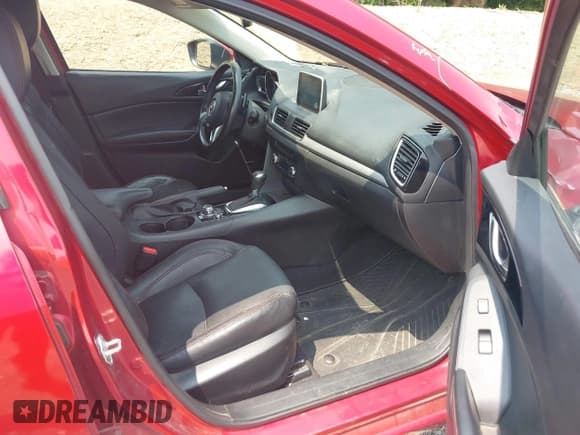 ✅ 2014 Mazda 3 S Grand Touring • VIN: JM1BM1M31E1150000 • Lot: 42470302. Wystawiony na IAAI z przebiegiem 186 187 mil. Bezpłatny archiwum sprzedaży aukcyjnych z USA i szczegółowy raport historii pojazdu na DreamBid. Zdjęcie 5.