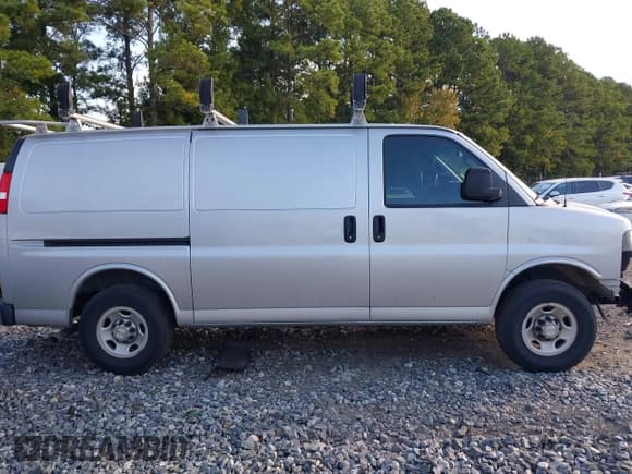 ✅ 2022 Chevrolet Express Cargo • VIN: 1GCWGAF77N1203159 • Lot: 43315419. Listed on IAAI with 90,022 mi. Free auction sales archive from the USA and detailed vehicle history report at DreamBid. Image 13.