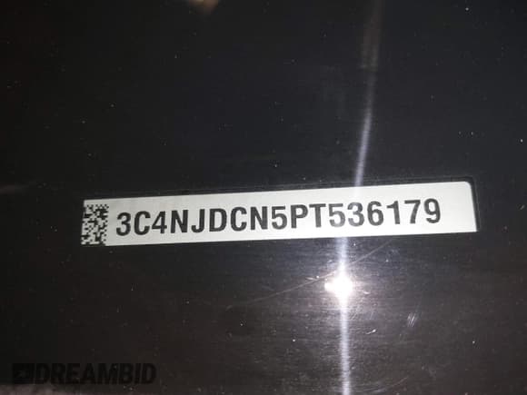 ✅ 2023 Jeep Compass (RED) Edition • VIN: 3C4NJDCN5PT536179 • Lot: 41621950. Wystawiony na IAAI z przebiegiem 17 830 mil. Bezpłatny archiwum sprzedaży aukcyjnych z USA i szczegółowy raport historii pojazdu na DreamBid. Zdjęcie 18.