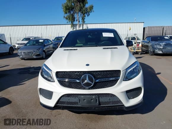 ✅ 2019 Mercedes-Benz GLE 43 AMG • VIN: 4JGED6EB4KA148121 • Lot: 43573214. Wystawiony na IAAI z przebiegiem 66 752 mil. Bezpłatny archiwum sprzedaży aukcyjnych z USA i szczegółowy raport historii pojazdu na DreamBid. Zdjęcie 13.