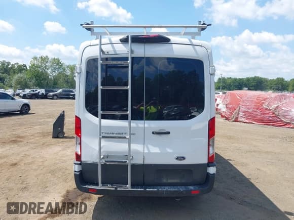 ✅ 2021 Ford Transit Cargo • VIN: 1FTBR2C86MKA48608 • Лот: 42963335. Опубликован ранее на IAAI с пробегом 42 621 миль. Бесплатный доступ к архиву аукционных продаж из США и подробный отчёт об истории автомобиля на DreamBid. Изображение 16.
