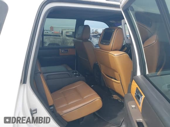 ✅ 2011 Lincoln Navigator • VIN: 5LMJJ2H58BEJ00181 • Lot: 41796169. Listed on IAAI with 197,742 mi. Free auction sales archive from the USA and detailed vehicle history report at DreamBid. Image 8.