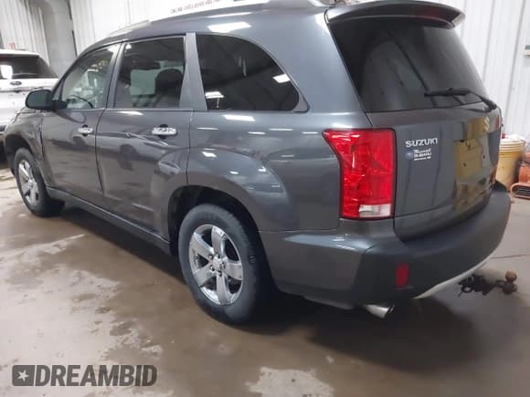 ✅ 2008 Suzuki XL7 Limited • VIN: 2S3DA917186113037 • Lot: 41759018. Wystawiony na IAAI z przebiegiem 134 921 mil. Bezpłatny archiwum sprzedaży aukcyjnych z USA i szczegółowy raport historii pojazdu na DreamBid. Zdjęcie 3.