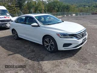 ✅ 2021 Volkswagen Passat SE • VIN: 1VWSA7A32MC003295 • Lot: 43311970. Listed on IAAI with 26,869 mi. Free auction sales archive from the USA and detailed vehicle history report at DreamBid. Image 1.