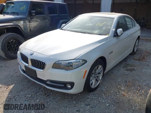 ✅ 2016 BMW 5 Series 528i xDrive • VIN: WBA5A7C54GG150596 • Лот: 43275938. Опубликован ранее на IAAI с пробегом 62 656 миль. Бесплатный доступ к архиву аукционных продаж из США и подробный отчёт об истории автомобиля на DreamBid. Изображение 17.