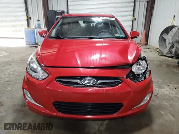 ✅ 2013 Hyundai Accent SE • VIN: KMHCU5AE0DU104488 • Лот: 74482644. Опубликован ранее на Copart с пробегом 75 444 миль. Бесплатный доступ к архиву аукционных продаж из США и подробный отчёт об истории автомобиля на DreamBid. Изображение 5.