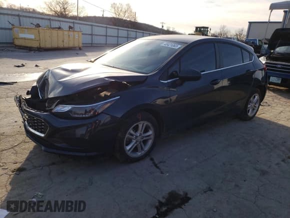 ✅ 2018 Chevrolet Cruze LT • VIN: 3G1BE6SM2JS649718 • Лот: 40421063. Опубликован ранее на Copart с пробегом 53 678 миль. Бесплатный доступ к архиву аукционных продаж из США и подробный отчёт об истории автомобиля на DreamBid. Изображение 1.