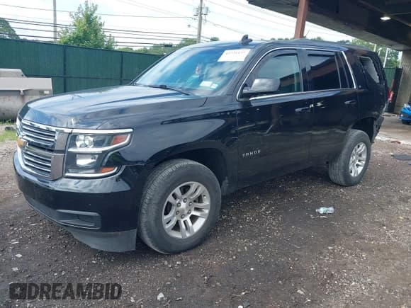 ✅ 2017 Chevrolet Tahoe LT • VIN: 1GNSKBKC0HR140103 • Lot: 42721177. Listed on IAAI with 95,217 mi. Free auction sales archive from the USA and detailed vehicle history report at DreamBid. Image 2.
