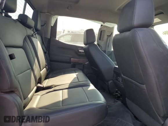 ✅ 2020 Chevrolet Silverado 1500 RST • VIN: 3GCUYEED6LG284866 • Lot: 71287654. Wystawiony na Copart z przebiegiem 48 376 mil. Bezpłatny archiwum sprzedaży aukcyjnych z USA i szczegółowy raport historii pojazdu na DreamBid. Zdjęcie 10.