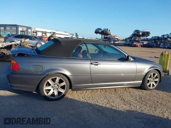 2000 BMW 3 Series 323Ci z VIN WBABR334XYEG02501, wystawiony jako IAAI lot #43385978 z przebiegiem 143 078 mil mil oraz . Historia ofert i sprzedaży dostępna na DreamBid. Obrazek 14.