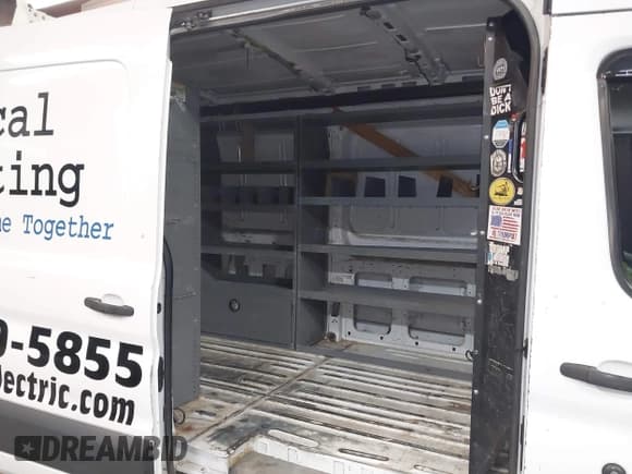 ✅ 2016 Ford Transit Cargo • VIN: 1FTYR1CM2GKA12288 • Lot: 41752611. Wystawiony na IAAI z przebiegiem 238 715 mil. Bezpłatny archiwum sprzedaży aukcyjnych z USA i szczegółowy raport historii pojazdu na DreamBid. Zdjęcie 8.