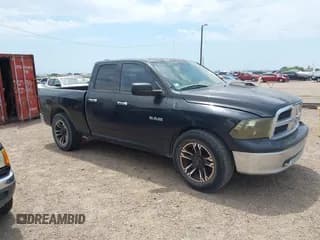 ✅ 2009 Dodge 1500 SLT • VIN: 1D3HB18P29S796005 • Lot: 42228882. Wystawiony na IAAI z przebiegiem 185 846 mil. Bezpłatny archiwum sprzedaży aukcyjnych z USA i szczegółowy raport historii pojazdu na DreamBid. Zdjęcie 1.