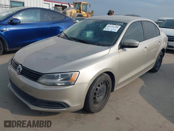 ✅ 2014 Volkswagen Jetta SE • VIN: 3VWD17AJ7EM307200 • Lot: 43751598. Listed on IAAI with 170,748 mi. Free auction sales archive from the USA and detailed vehicle history report at DreamBid. Image 18.