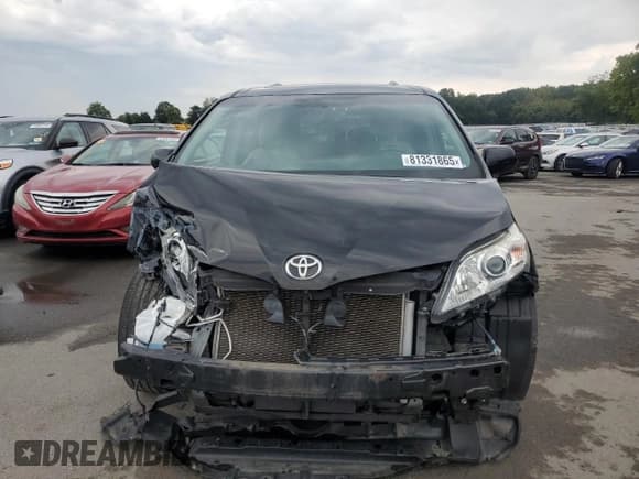 ✅ 2015 Toyota Sienna Limited • VIN: 5TDDK3DC0FS112580 • Lot: 81331865. Listed on Copart with 91,132 mi. Free auction sales archive from the USA and detailed vehicle history report at DreamBid. Image 5.