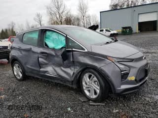 ✅ 2023 Chevrolet Bolt EV 1LT • VIN: 1G1FW6S09P4105852 • Лот: 83410694. Опубликован ранее на Copart с пробегом 33 284 миль. Бесплатный доступ к архиву аукционных продаж из США и подробный отчёт об истории автомобиля на DreamBid. Изображение 4.