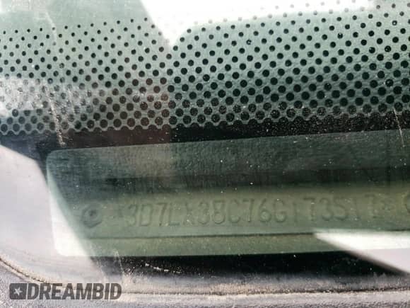 2006 Dodge 3500 SLT z VIN 3D7LX38C76G173517, wystawiony jako Copart lot #44635905 z przebiegiem 294 333 mil mil oraz Szkoda całkowita • Salvage title. Historia ofert i sprzedaży dostępna na DreamBid. Obrazek 13.