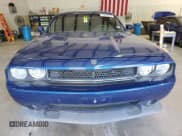 ✅ 2010 Dodge Challenger SE • VIN: 2B3CJ4DV9AH324134 • Lot: 73788554. Wystawiony na Copart z przebiegiem Nie podano. Bezpłatny archiwum sprzedaży aukcyjnych z USA i szczegółowy raport historii pojazdu na DreamBid. Zdjęcie 5.