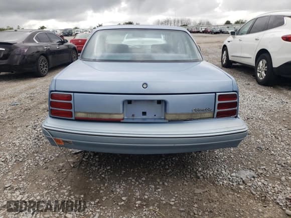 ✅ 1993 Oldsmobile Cutlass Ciera S • VIN: 1G3AG55N9P6451968 • Lot: 72746634. Wystawiony na Copart z przebiegiem 88 151 mil. Bezpłatny archiwum sprzedaży aukcyjnych z USA i szczegółowy raport historii pojazdu na DreamBid. Zdjęcie 6.