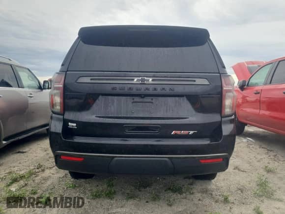 ✅ 2021 Chevrolet Suburban RST • VIN: 1GNSCEKD4MR400696 • Lot: 81223744. Wystawiony na Copart z przebiegiem 69 585 mil. Bezpłatny archiwum sprzedaży aukcyjnych z USA i szczegółowy raport historii pojazdu na DreamBid. Zdjęcie 6.