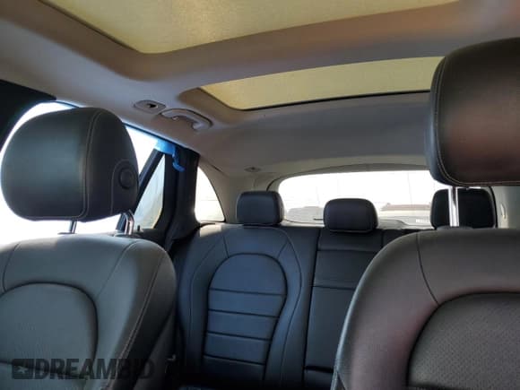 ✅ 2017 Mercedes-Benz GLC 300 • VIN: WDC0G4JB2HF192446 • Лот: 86438685. Опубликован ранее на Copart с пробегом 140 091 миль. Бесплатный доступ к архиву аукционных продаж из США и подробный отчёт об истории автомобиля на DreamBid. Изображение 10.