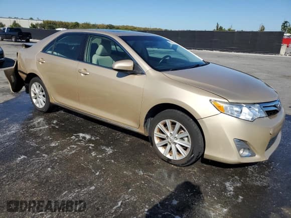 ✅ 2012 Toyota Camry SE • VIN: 4T1BF1FK9CU169450 • Lot: 93176765. Wystawiony na Copart z przebiegiem 132 314 mil. Bezpłatny archiwum sprzedaży aukcyjnych z USA i szczegółowy raport historii pojazdu na DreamBid. Zdjęcie 4.