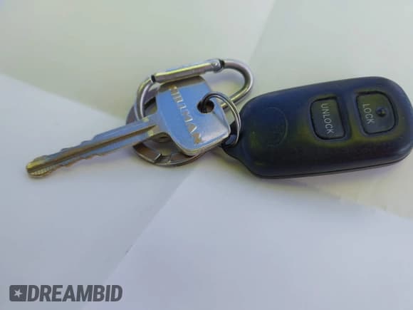 ✅ 2002 Toyota RAV4 • VIN: JTEGH20V820070617 • Lot: 43461011. Wystawiony na IAAI z przebiegiem 222 115 mil. Bezpłatny archiwum sprzedaży aukcyjnych z USA i szczegółowy raport historii pojazdu na DreamBid. Zdjęcie 11.