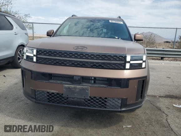 ✅ 2025 Hyundai Santa Fe Calligraphy • VIN: 5NMP54GL2SH106055 • Lot: 65136025. Listed on Copart with 363 mi. Free auction sales archive from the USA and detailed vehicle history report at DreamBid. Image 5.