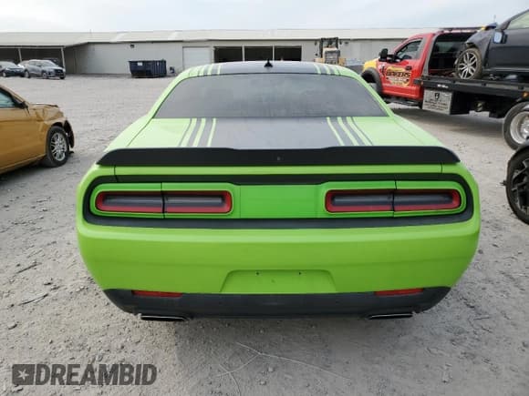 ✅ 2015 Dodge Challenger R/T Scat Pack • VIN: 2C3CDZFJ7FH884825 • Lot: 51170364. Wystawiony na Copart z przebiegiem 32 017 mil. Bezpłatny archiwum sprzedaży aukcyjnych z USA i szczegółowy raport historii pojazdu na DreamBid. Zdjęcie 6.