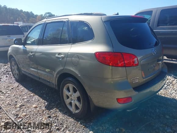 ✅ 2008 Hyundai Santa Fe SE • VIN: 5NMSH13E08H151379 • Lot: 43624134. Listed on IAAI with 208,856 mi. Free auction sales archive from the USA and detailed vehicle history report at DreamBid. Image 3.