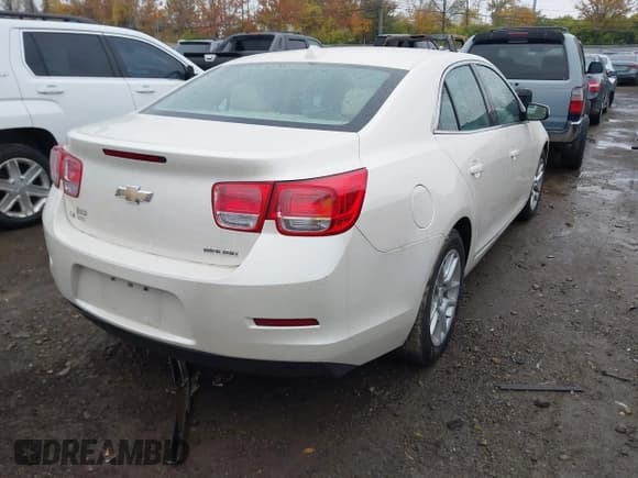 ✅ 2013 Chevrolet Malibu Eco • VIN: 1G11F5RR9DF111529 • Lot: 43638502. Listed on IAAI with 185,906 mi. Free auction sales archive from the USA and detailed vehicle history report at DreamBid. Image 4.