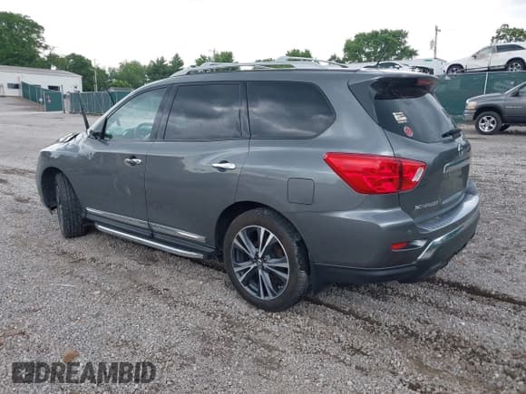 ✅ 2018 Nissan Pathfinder SL • VIN: 5N1DR2MM5JC649353 • Lot: 42345208. Listed on IAAI with 41,316 mi. Free auction sales archive from the USA and detailed vehicle history report at DreamBid. Image 3.