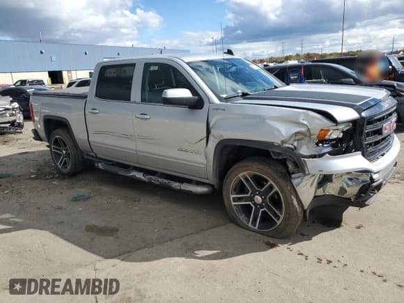 ✅ 2015 GMC Sierra 1500 SLE • VIN: 3GTU2UEC5FG310705 • Лот: 82736105. Опубликован ранее на Copart с пробегом 132 003 миль. Бесплатный доступ к архиву аукционных продаж из США и подробный отчёт об истории автомобиля на DreamBid. Изображение 4.