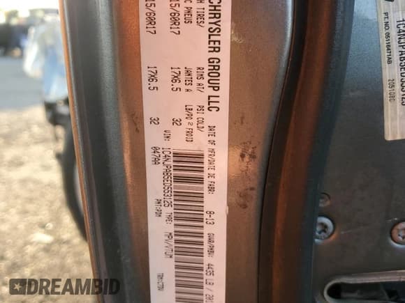 ✅ 2014 Jeep Patriot • VIN: 1C4NJPAB5ED553125 • Лот: 82548115. Опубликован ранее на Copart с пробегом 226 100 миль. Бесплатный доступ к архиву аукционных продаж из США и подробный отчёт об истории автомобиля на DreamBid. Изображение 13.