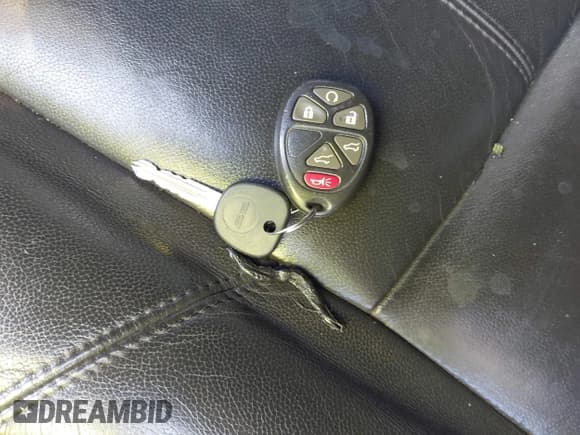 ✅ 2010 Chevrolet Suburban LT • VIN: 1GNUKJE39AR134756 • Lot: 42824041. Listed on IAAI with Not provided. Free auction sales archive from the USA and detailed vehicle history report at DreamBid. Image 11.