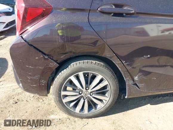 ✅ 2017 Honda Fit EX • VIN: 3HGGK5H7XHM709102 • Lot: 43633292. Wystawiony na IAAI z przebiegiem 46 203 mil. Bezpłatny archiwum sprzedaży aukcyjnych z USA i szczegółowy raport historii pojazdu na DreamBid. Zdjęcie 17.