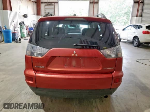 ✅ 2012 Mitsubishi Outlander SE • VIN: JA4AS3AW4CU001923 • Lot: 70330735. Wystawiony na Copart z przebiegiem 202 781 mil. Bezpłatny archiwum sprzedaży aukcyjnych z USA i szczegółowy raport historii pojazdu na DreamBid. Zdjęcie 6.
