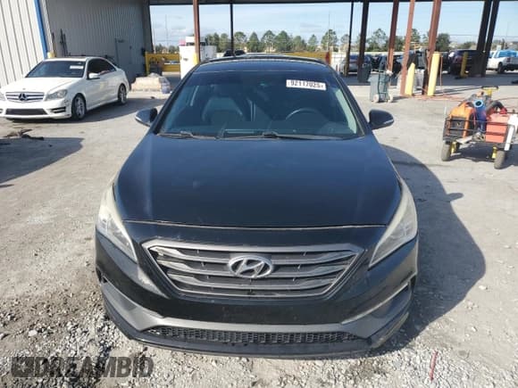 ✅ 2015 Hyundai Sonata Sport • VIN: 5NPE34AF4FH055196 • Lot: 92117025. Listed on Copart with 155,133 mi. Free auction sales archive from the USA and detailed vehicle history report at DreamBid. Image 5.