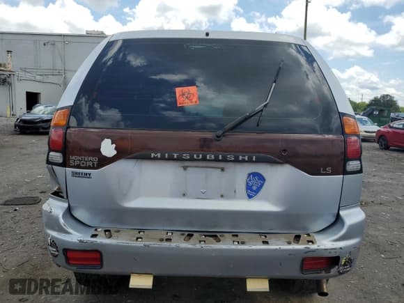 ✅ 2004 Mitsubishi Montero Sport LS • VIN: JA4LS21R74J004265 • Lot: 63756835. Wystawiony na Copart z przebiegiem 161 159 mil. Bezpłatny archiwum sprzedaży aukcyjnych z USA i szczegółowy raport historii pojazdu na DreamBid. Zdjęcie 6.