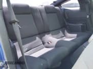 ✅ 2005 Ford Mustang Deluxe • VIN: 1ZVFT80N355125223 • Lot: 43054913. Wystawiony na IAAI z przebiegiem 97 966 mil. Bezpłatny archiwum sprzedaży aukcyjnych z USA i szczegółowy raport historii pojazdu na DreamBid. Zdjęcie 8.