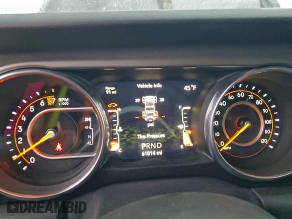 ✅ 2018 Jeep Wrangler Unlimited Sport S • VIN: 1C4HJXDG4JW239565 • Lot: 94701845. Listed on Copart with 61,814 mi. Free auction sales archive from the USA and detailed vehicle history report at DreamBid. Image 9.