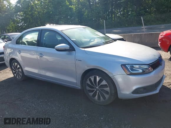 ✅ 2013 Volkswagen Jetta Hybrid SE • VIN: 3VW637AJ3DM213882 • Lot: 42552080. Listed on IAAI with 71,284 mi. Free auction sales archive from the USA and detailed vehicle history report at DreamBid. Image 1.
